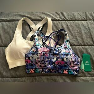 Kapion Bundle (2) Blue and Purple Geometric & White Strappy Sports Bra Sz S NWT